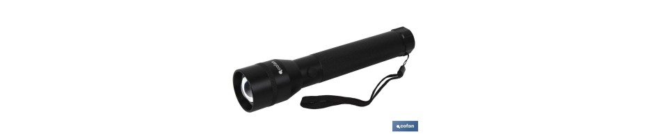 Linterna Aluminio LED ZOOM 4 x 22cm