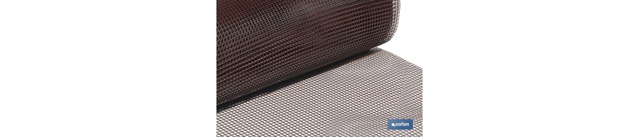 Rollo Malla Plástico Cuadrada Marrón