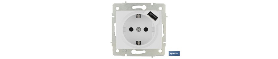 Base Enchufe 2P+T con obturador y Entrada USB