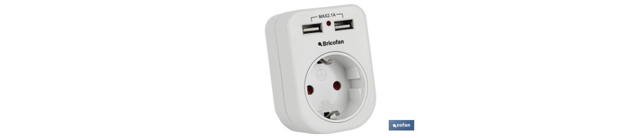 Adaptador Enchufe 1 toma frontal + 2 USB