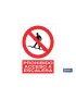 Prohibido acceso a escalera