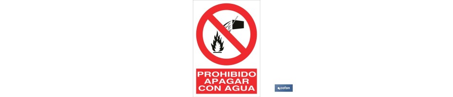 Prohibido apagar con agua