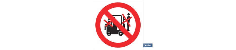 Prohibido personas en carretillas