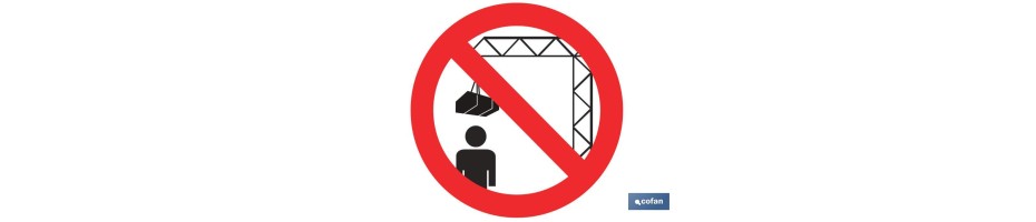 Prohibido situarse debajo carga