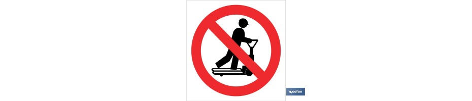 Prohibido subir transpalet